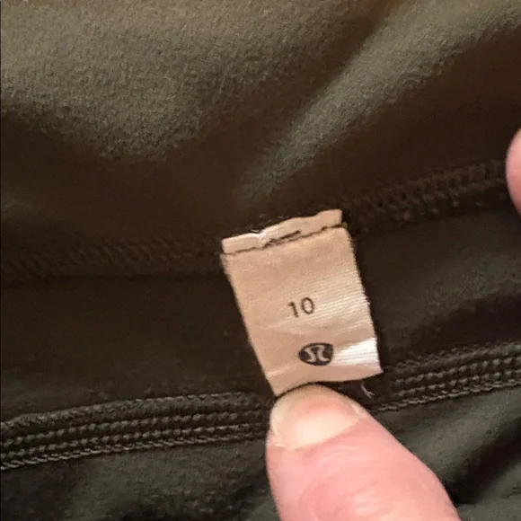 lululemon army green yoga pants - Picture 3 of 7